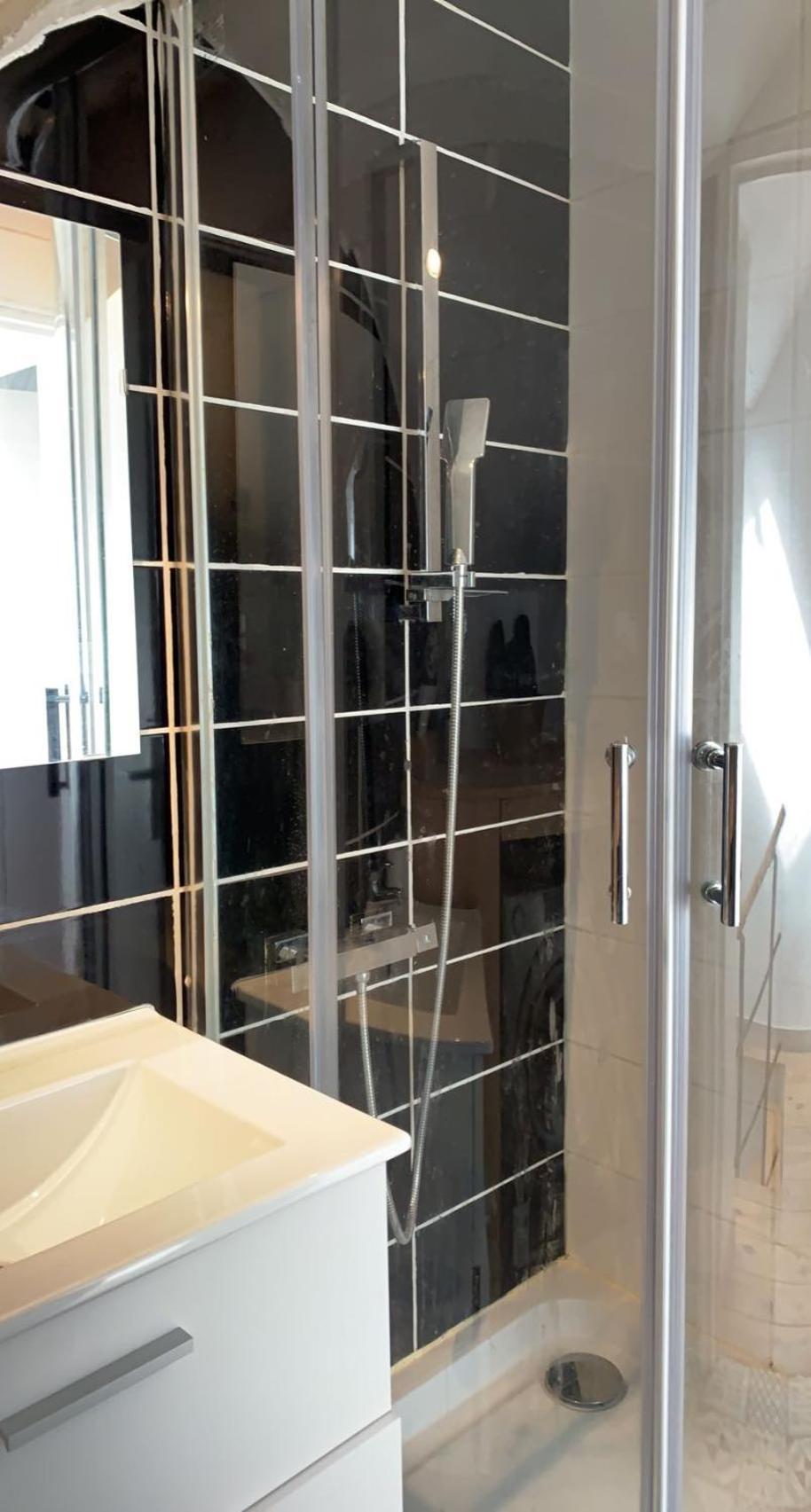 Les Spas De La Chartreuse Tarbes Oda fotoğraf
