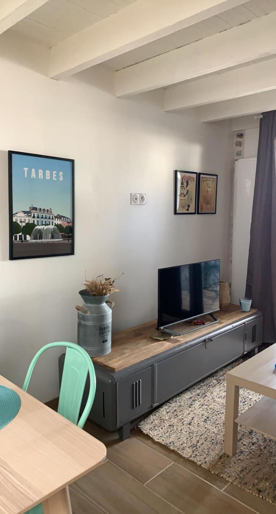 Les Spas De La Chartreuse Tarbes Oda fotoğraf